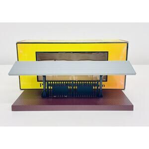 MTH RailKing Illuminated Train Passenger Station Platform 30-9006 New